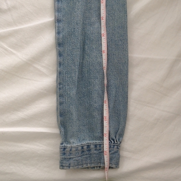 💙Vintage LEVI's Denim Shirt💙 - Picture 8 of 9